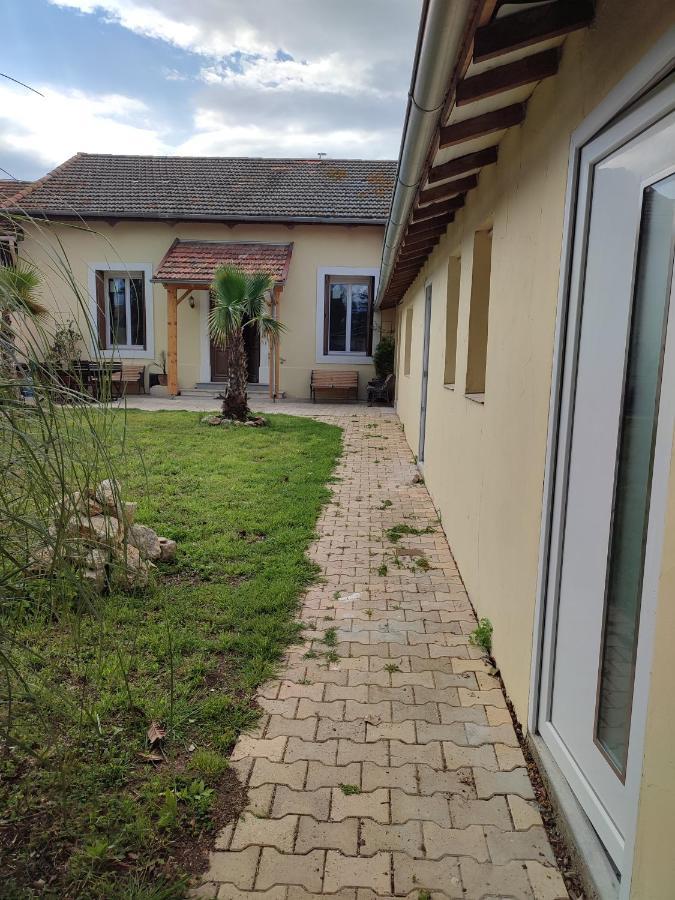 Appartamento Jardin De Coubertin Béziers Esterno foto