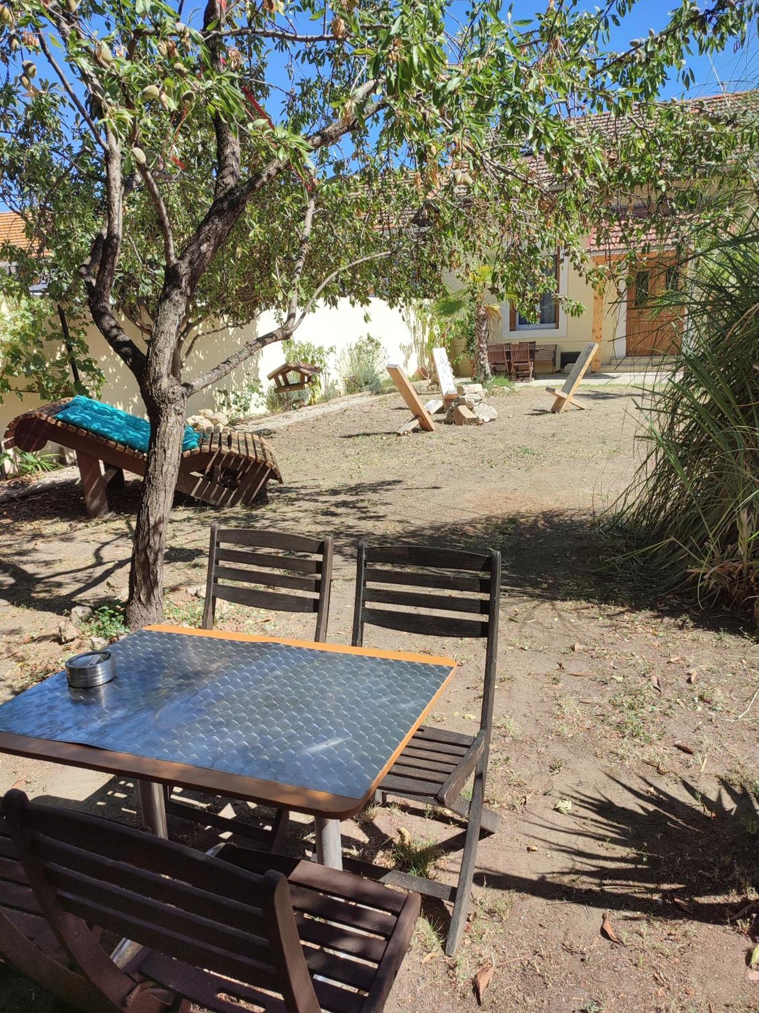 Appartamento Jardin De Coubertin Béziers Esterno foto